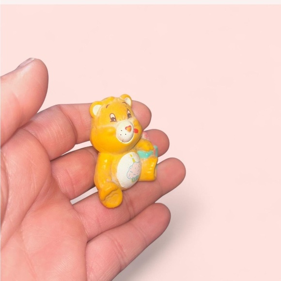 Care Bears Yellow and Pink Action Figure Playset - Picture 2 of 4